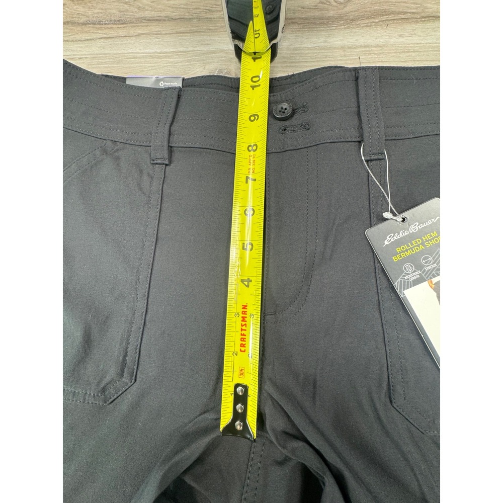 NWT Eddie Bauer Womens Rolled Hem Bermuda Shorts Black Stretch Hiking Size 4 - Picture 7 of 16